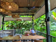 -植物园哈利亚餐厅