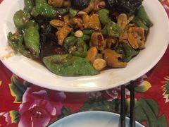 -闯关东东北农家菜(崂山石老人店)