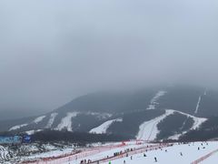 -鳌山滑雪度假区