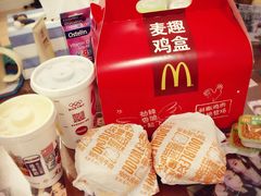 -麦当劳(友谊路得来速店)