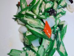 百合炒秋葵-辛香汇·现炒川菜(淮海路百盛店)