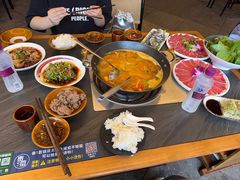 -贵厨酸汤牛肉(花果园国际中心店)