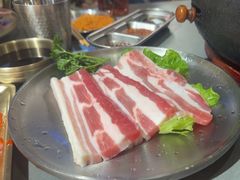 -围炉肉舍丹东海鲜烤肉·烤活鳗(步行街店)