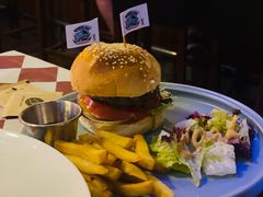 -鲨鱼美式餐厅酒吧Sharky