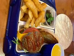 -拉亚汉堡经典餐厅(商城路店)