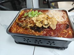 -在巷子里的烤肉店·螺蛳粉烤鱼·牛蛙(和美城店)