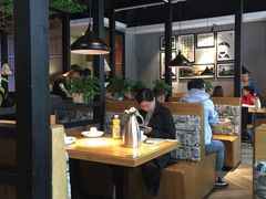 大堂-江渔儿酸菜鱼(东二环泰禾店)