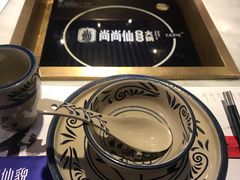 -尚尚仙·酸汤猪手·猪肚鸡火锅(华联万柳购物中心店)