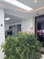 -阿三造型烫染•接发