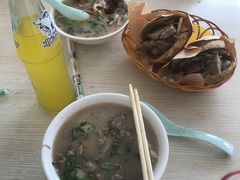 -洪峰浩老北京烧饼夹肉(角门路店)