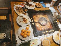 -老牌坊云南鱼豆花火锅(哈西万达店)