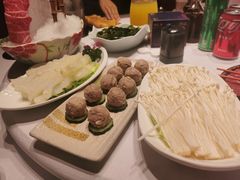 -泓炙颐凤鲜海鲜火锅料理(桐乡店)