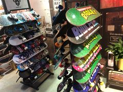 -聚点滑板SPOT SKATE(常熟路店)