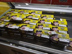 -周黑鸭(宁波鄞州区环球银泰城店)