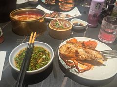 -雍容荟帝王蟹活龙虾展台自助(IFS黑金店)