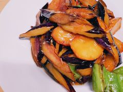 -关东小磨东北菜(上海长风大悦城店)