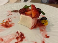-Mark&Mars Restaurant