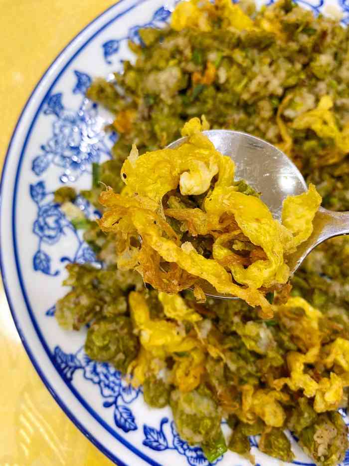 五味香驴肉黄面馆(敦煌店)-"02环境及服务用的某德地图,感觉地方有.