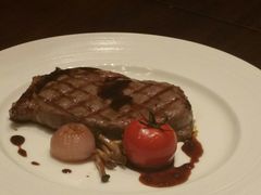 -恰餐厅及酒吧 CHAR Bar & Grill (北京丽都皇冠假日店)