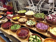 -圣丰索菲特·2 On 988 Café 自助餐厅