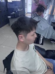 -米可造型烫染