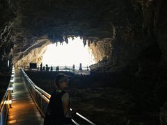 -百色大石围天坑群
