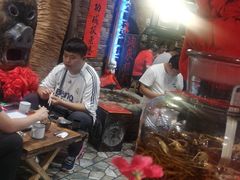 -破瓦寒窑·地摊烤羊排