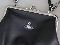-Vivienne Westwood(上海来福士广场店)