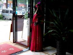 迎宾姑娘-木卡买提新疆餐厅·清真(新里海顿公馆店)