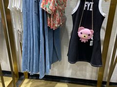 -URBAN REVIVO(济南世茂广场店)