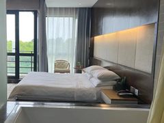 -上海怡沁园度假酒店