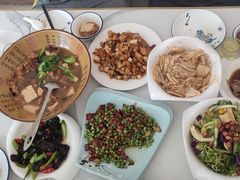 -阿三鱼头泡饼·家常菜