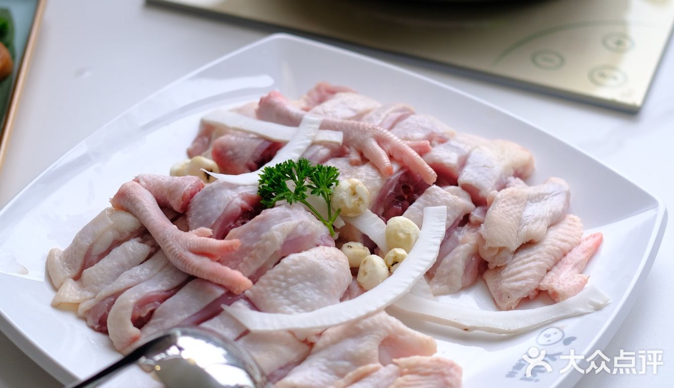 这家椰子鸡 汤都被我喝到一滴不剩