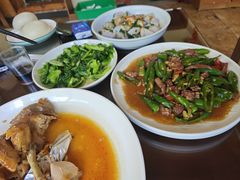-芦茨金富饭庄·25年老字号·专做稻草鸡