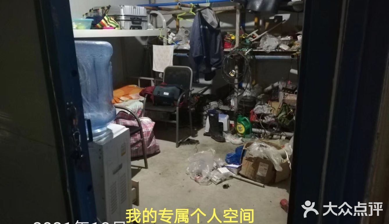 工地：12元【咸烧白】，可续碗，管饱！