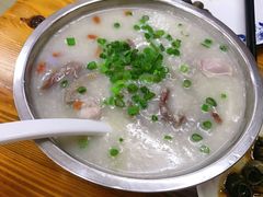 新鲜猪杂粥-南记食粥坊·宵夜大排档(南桂店)