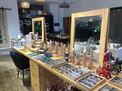 -肆兮眼镜·蔡司·徕卡战略合作店(大坪店)