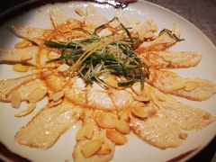 薄切鲜鱼片-穹六人间 people 6(岳阳路店)