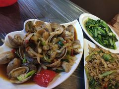 -覃记海鲜美食餐厅