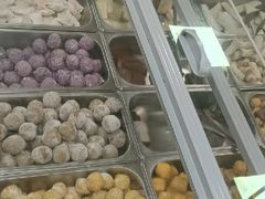 -荣吉招牌自助骨头锅(顾乡店)