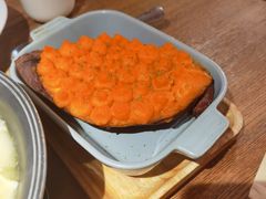 -蜜桃餐厅·伴山(湖滨商业街店)