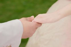 点击看大图 -挪娅婚纱摄影皇家会所
