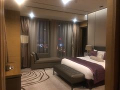 -天津梅江中心皇冠假日酒店