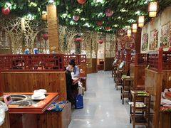 -袁小二大东北铁锅炖(吉祥村总部)