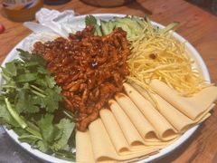 -山河屯铁锅炖·非遗东北菜(南山店)