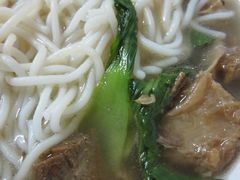 柱侯牛腩米线-必胜客宅急送(真北乐购店)