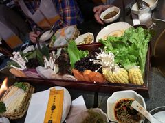 -湊湊火锅·茶憩(新中关购物中心店)