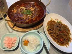 水煮肉片-有红鸡毛店·川菜(建设路店)