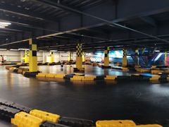 -极限PLAY运动娱乐新世界·团建派对潮玩休闲馆·室内蹦极高空游乐园