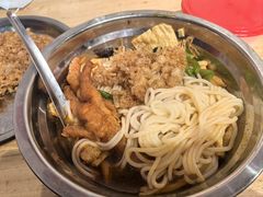 -柳州肥姨妈大骨螺蛳粉(万达中心店)